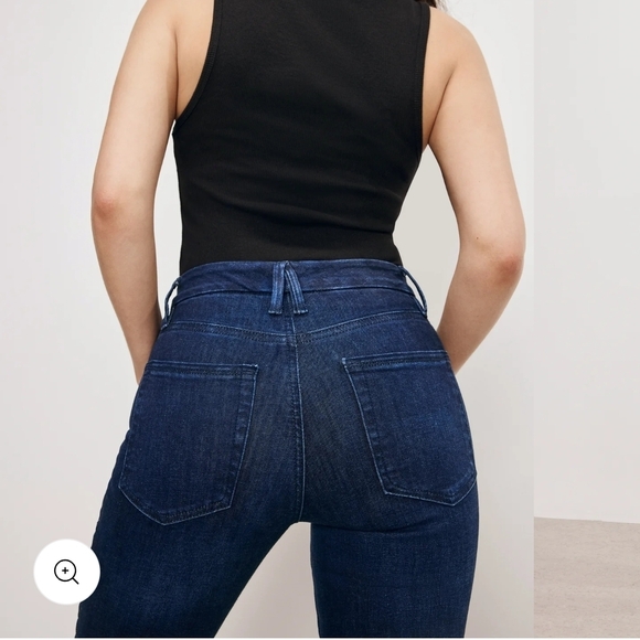 Good American Indigo High-Rise Skinny Jeans - Picture 4 of 10